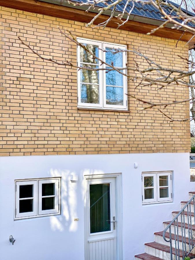 See 11 Харрисле Экстерьер фото